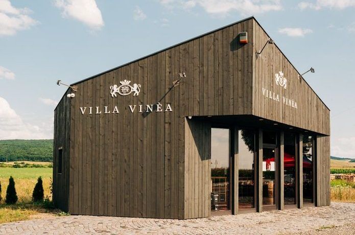 Crama Villa Vinèa din Mica